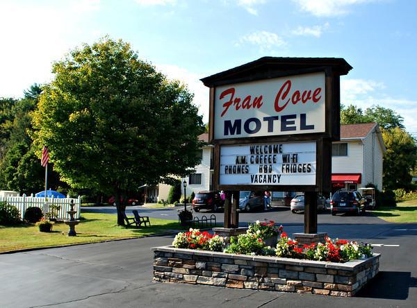 Fran Cove Motel Лейк-Джордж Екстер'єр фото